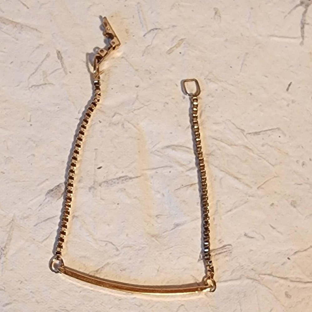 Avon Gilded Bar Bracelet - Picture 4 of 5